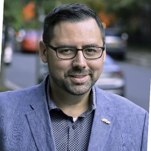 Ari Davidov